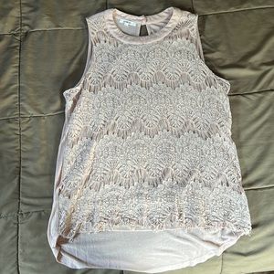 Maurice’s tank top..